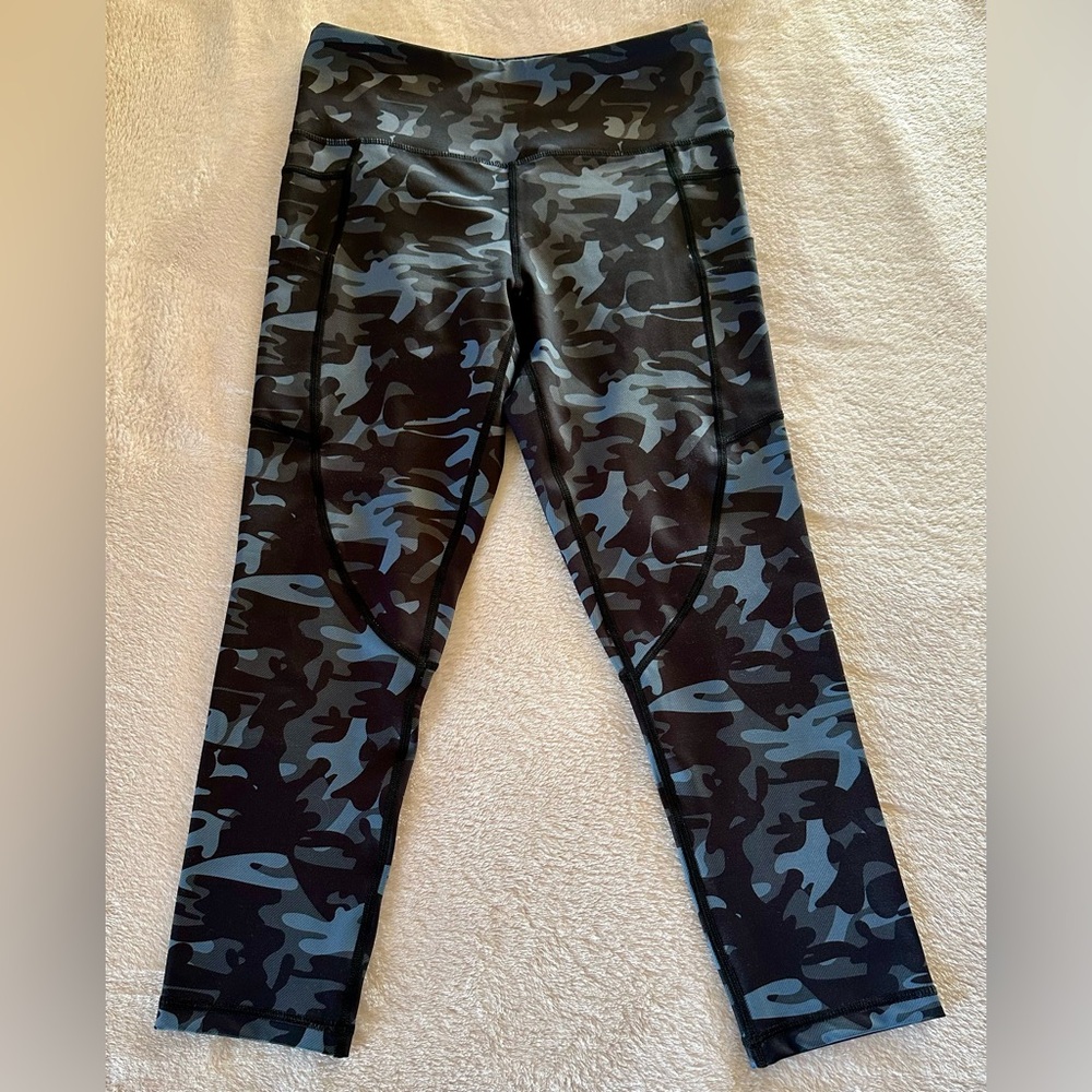 ZYIA Active Camo Leggings - Blue & Black Size 4